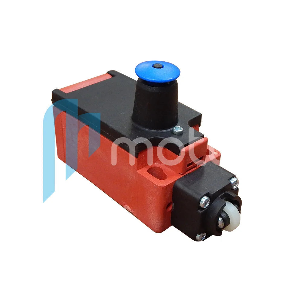 NO/NC Plunger switch with latching switch